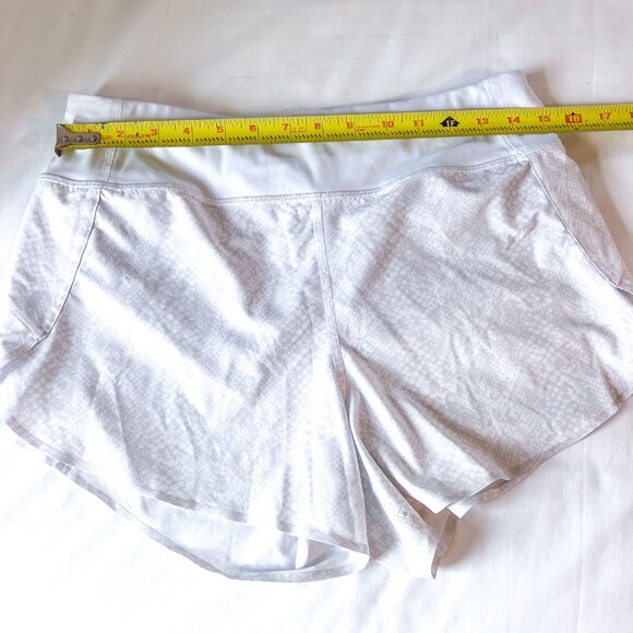 Athleta white cream runner short animal print Small - Picture 7 of 11